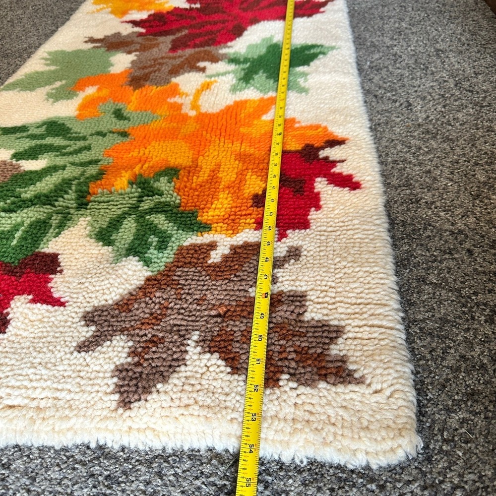 VTG 70's Latch Hook Rug/Wall Hanging 27x54 Autumnal Rustic Harvest Cottagecore - Picture 9 of 9